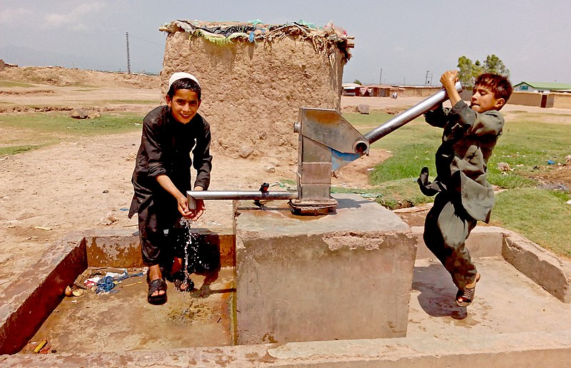 File:Refugees from Afghanistan in Pakistan, near Islamabad.jpg