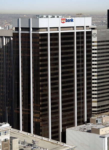 File:US Bank tower in Denver Colorado.jpg