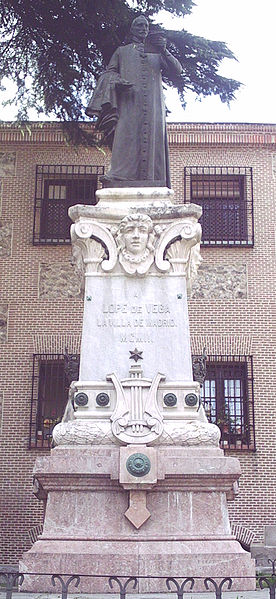 File:Monumento a Lope de Vega (Madrid) 01.jpg