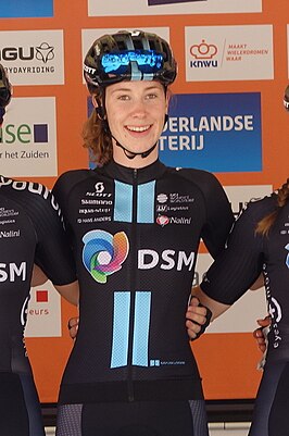 Nienke Vinke voor de start van het Nederlands kampioenschap 2023