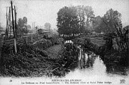 Carte postale de la vallée de la Béthune près de Neufchâtel-en-Bray au début du vingtième siècle.