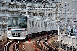 Tokyo Metro 13000 series at Minami-Senju Station 2019-05-04 (48528352786).jpg