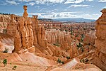 Le marteau de Thor, une formation dans le parc National du Bryce Canyon. Sud-Ouest de l’Utah, États-Unis d’Amérique.