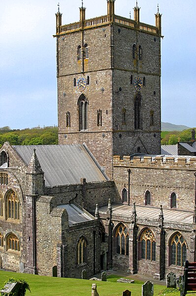 File:00 104 0457 Kathedrale von St. Davids - Pembrokeshire.jpg