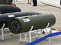 FZ225 rakétablokk, amely 19 db 70 mm-es rakétát hordozhat és indíthat