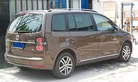 Rear-three-quarter view of a facelifted Chinese Touran; this model does not have any of the taillight cluster integrated into the rear hatch, which instead has a strip of chrome trim running across it