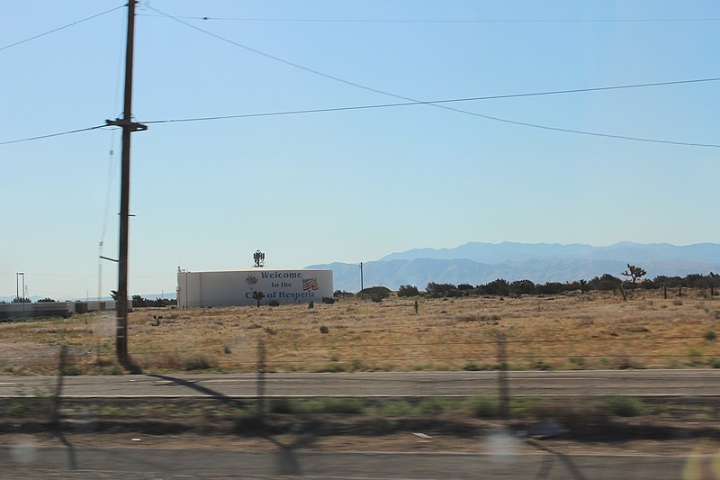 File:City of Hesperia water tank.jpg