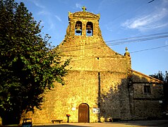 Iglesia de San Martín, Carriazo (Ribamontán al Mar) - panoramio.jpg