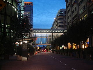 Bridge between Mid Valley Megamall and the Gardens