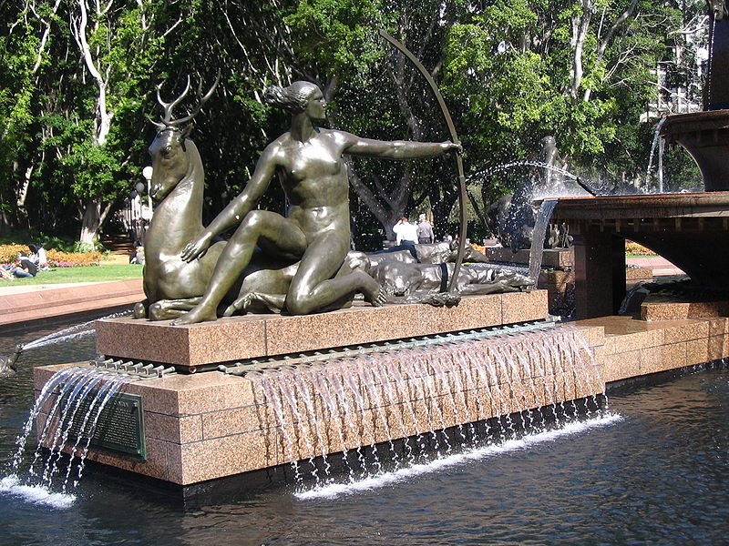 File:Archibald Fountain side sculpture 3.jpg