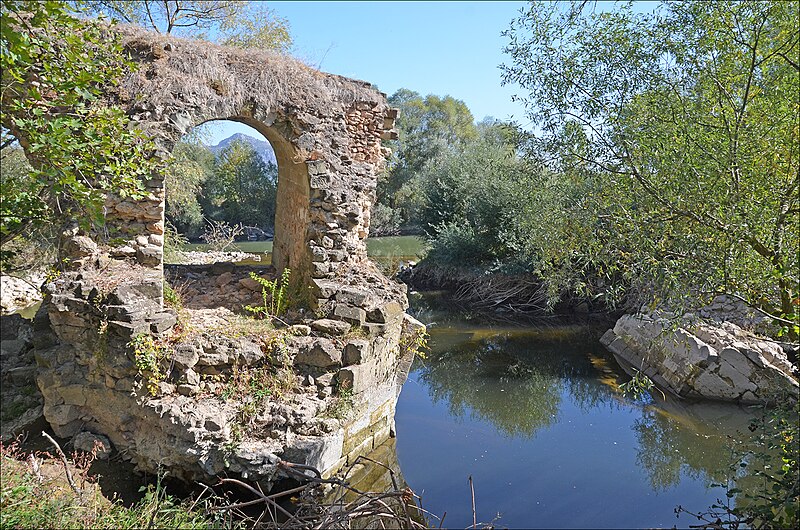 File:Le fleuve Sangarius et son vieux pont romain.jpg