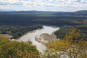 Bonde la Luangwa karibu na Ludeva nchini Zambia