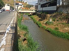 Rio Caratinga no B. Salatiel, Caratinga MG.JPG