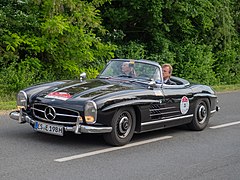 Mercedes Benz 300 SL Roadster Sachs Franken Classic 2018 P5200832.jpg