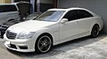 2006年 : W221 画像はS65 AMG