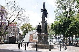 Monumento a Nicolás Bravo y Alegoría de la Historia (Jesús F. Contreras) 03.jpg