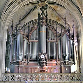 L'orgue de tribune.