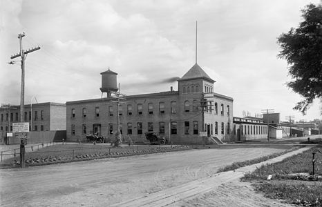 Old Motor Works of Lansing Car Assembly, by Detroit Publishing Company