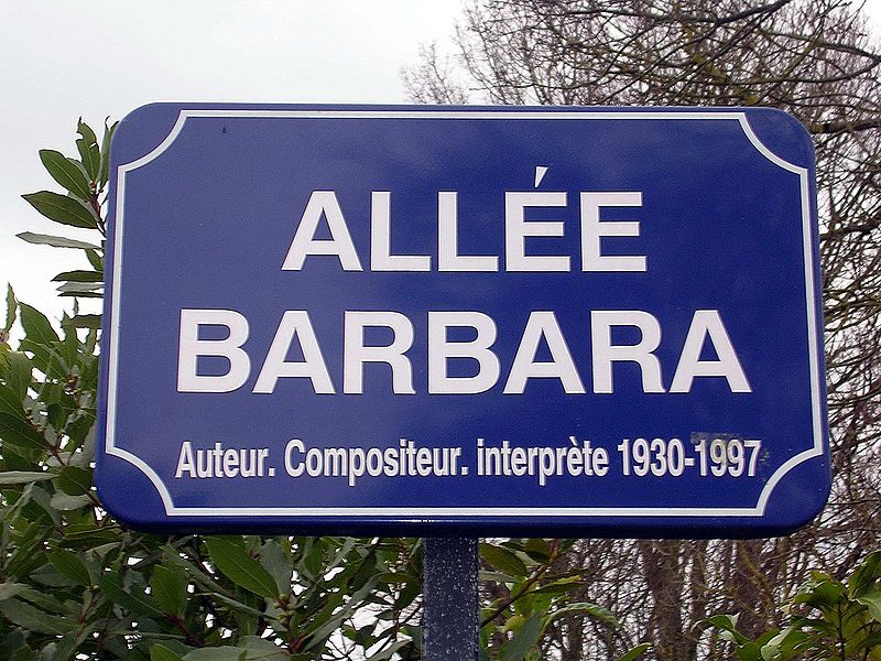 File:Allée Barbara à Nantes.JPG