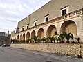 Palazzo Capuzzimati in San Marzano di San Giuseppe mit Chiesa San Gennaro aus dem 16. Jahrhundert