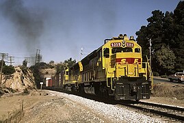 ATSF 5359 Tunnel 1 Martinez Ca Nov86xRP - Flickr - drewj1946.jpg