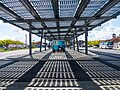 Neuer Busbahnhof mit Solaranlage im Dach