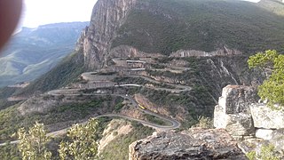 Serra da Leba-Road.jpg