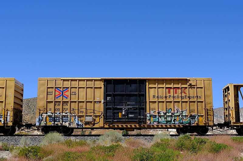 File:Freight Benching in SoCal - 8-30-2020 (50300249696).jpg