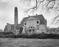 Kareol in 1978, facade