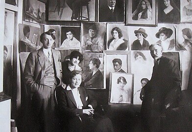 Pen with his students, 1920s