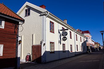 Normanska gården i kvarteren öster om torget.