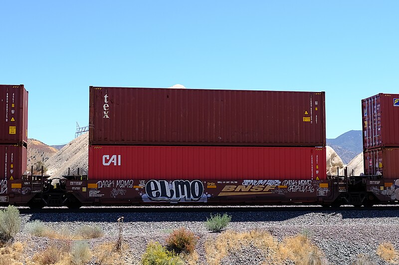 File:Freight Benching in SoCal - 8-30-2020 (50300237036).jpg