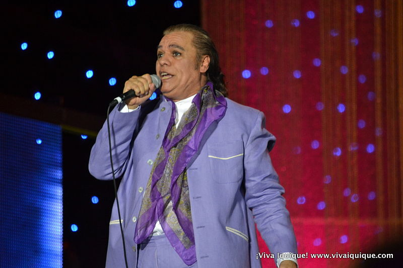 File:Juan Gabriel en Iquique.jpg