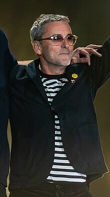 Mike Smith on stage with Blur at Wembley Stadium 2023