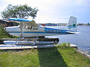 Cessna 180B com flutuadores 1959.