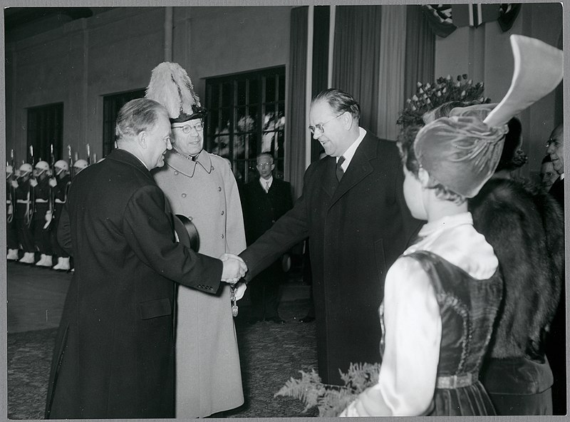 File:King Gustaf VI Adolf in 1954 JvmKDAK04187.jpg