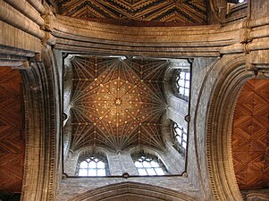 Cimborrio de la catedral de Peterborough, reconstruida a partir de un diseño anterior de Pearson