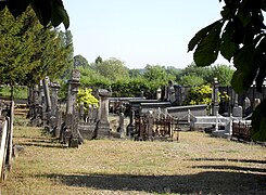 Vitry-le-François Marne Cimetière Israélite tombes.jpg