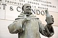 Statue de Dom Pérignon, domaine Moet&Chandon, Épernay, France.