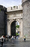 Porta Capuana - Naples 2013-05-16 10-18-55 DxO.jpg