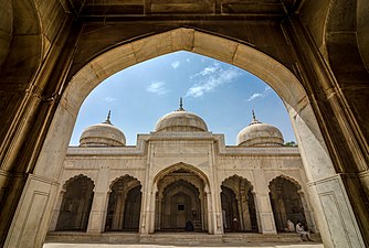 Moti Masjid واقع در قلعه لاهور