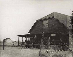 Del Sur store and post office, 1900s