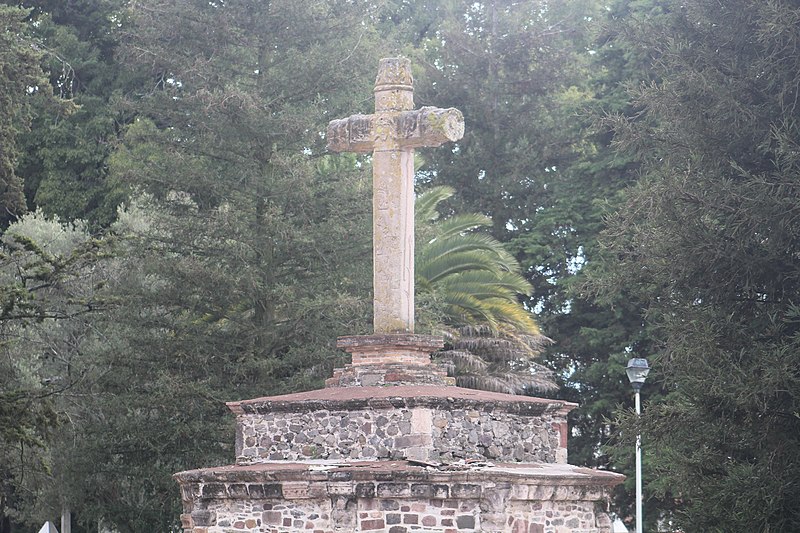 File:Cruz del Atrio de Jilotepec.jpg