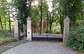 Eingang zum Bergfriedhof