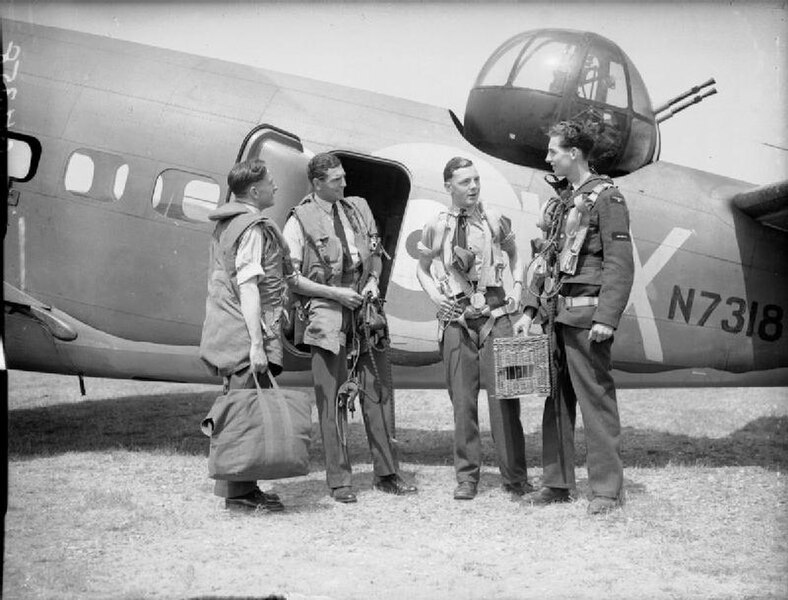 File:Lockheed Hudson - Bircham - Royal Air Force Coastal Command, 1939-1945. CH358.jpg