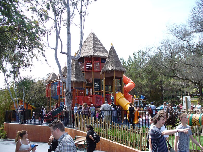 File:SixFlagsDiscoveryKingdomPlayplace.JPG