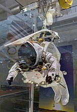 Alan Eustace hoppdräkt utställd på Udvar-Hazy Center.