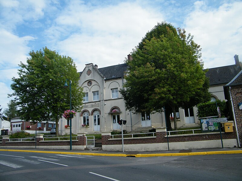 File:Bettencourt-Saint-Ouen, Somme, France (4).JPG