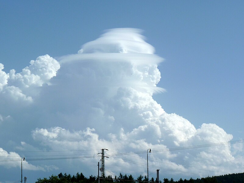 File:Cumulus congestus pileus cze.JPG