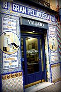 Decoración de la peluquería Vallejo en Madrid